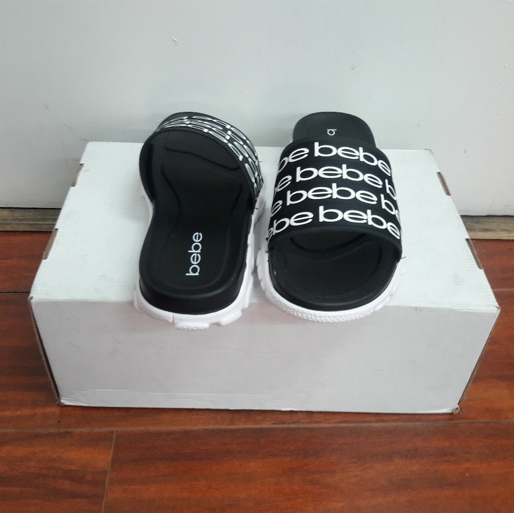 Bebe slides - Picture 2 of 3
